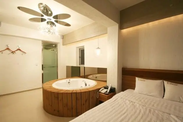 Oda (Special Room)