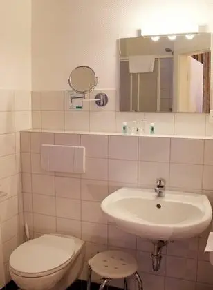 Tek Büyük Yataklı Oda, 1 Çift Kişilik Yatak