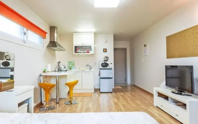 Oda (Orange Gold (Whirlpool Spa))