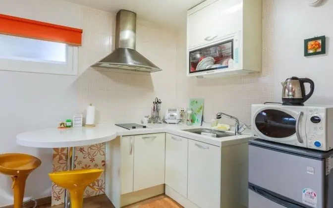 Oda (Orange Gold (Whirlpool Spa))