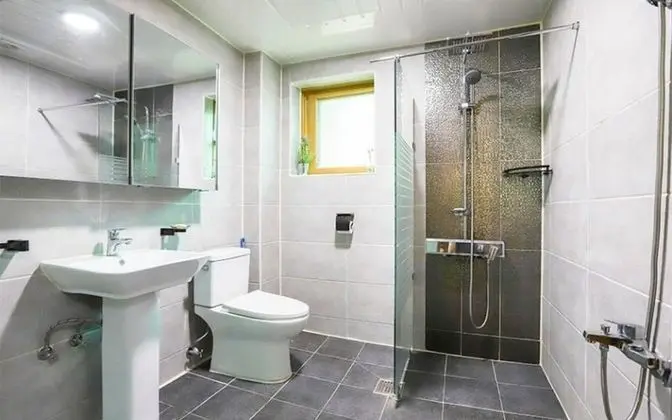 Oda (Separate House )