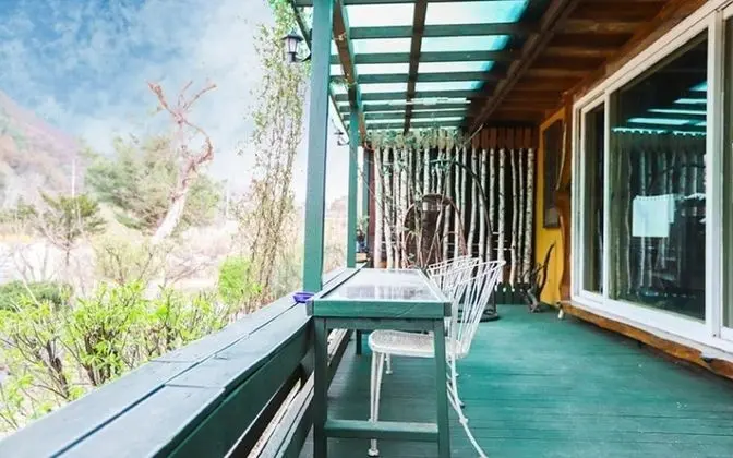 Oda (Separate House )