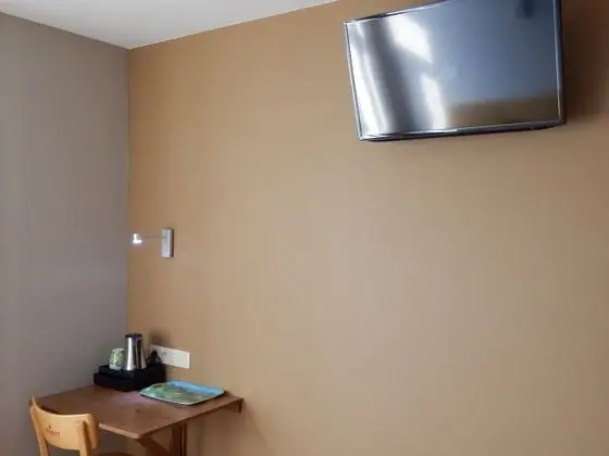 Tek Büyük veya İki Ayrı Yataklı Oda, Tepe Manzaralı