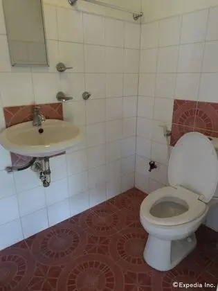 Kulübe, Yamaç Manzaralı