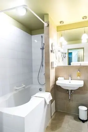 Standard Tek Büyük veya İki Ayrı Yataklı Oda