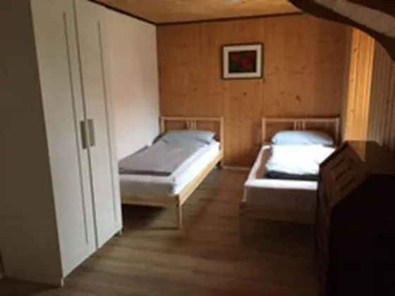 Basic Apart Daire ("Vogelschar")