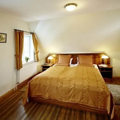 Tek Büyük Yataklı Oda