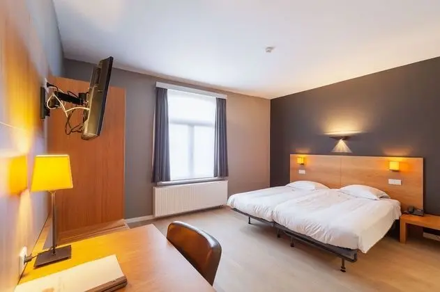 Luxury Tek Büyük Yataklı Oda