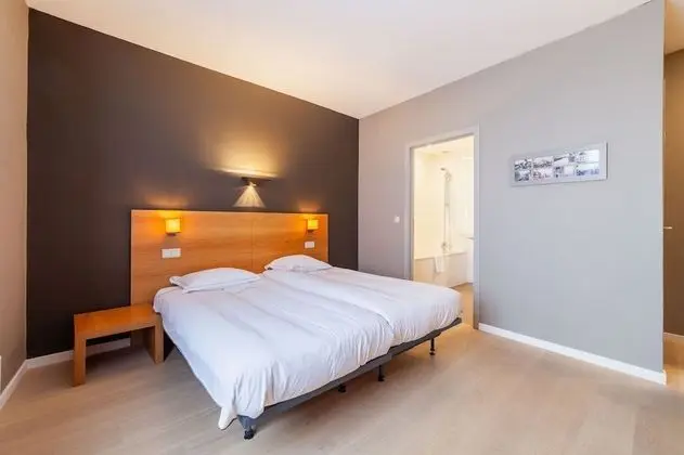 Luxury Tek Büyük Yataklı Oda