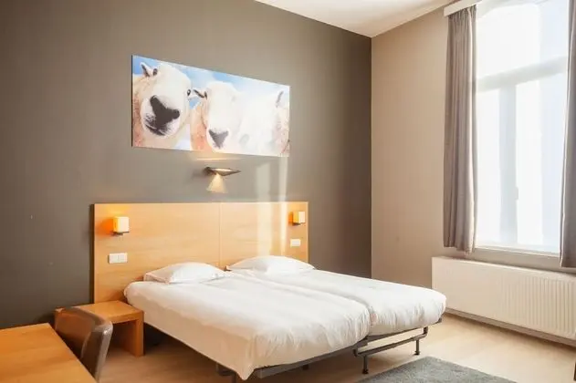 Luxury Tek Büyük Yataklı Oda