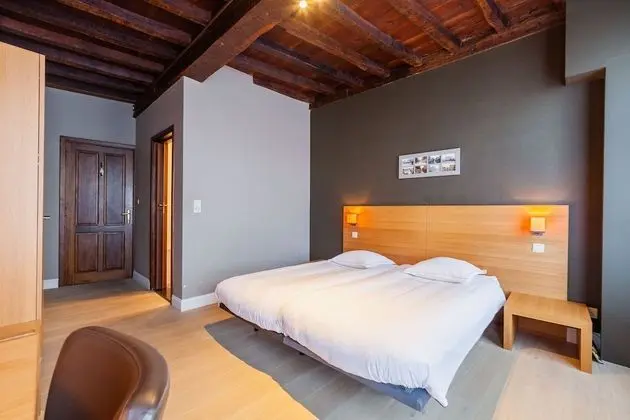 Standard Tek Büyük Yataklı Oda