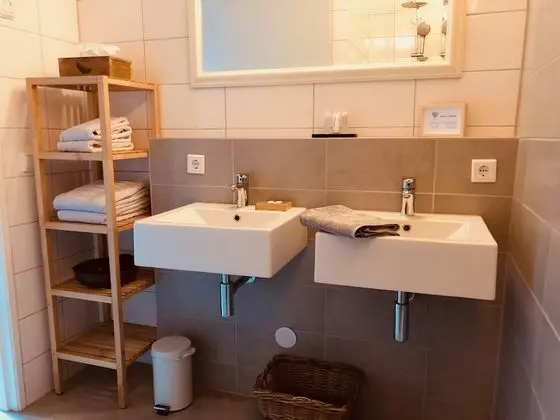 Deluxe Kır Evi (Het Zadelhuis)