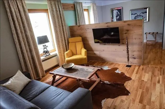 Junior Süit (Hofgut 2)