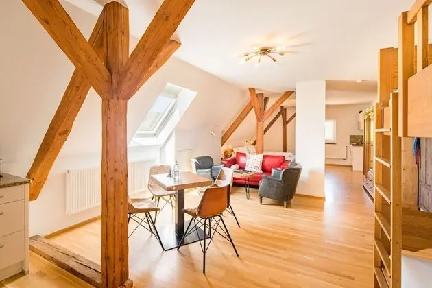 Junior Süit, Bahçe Manzaralı