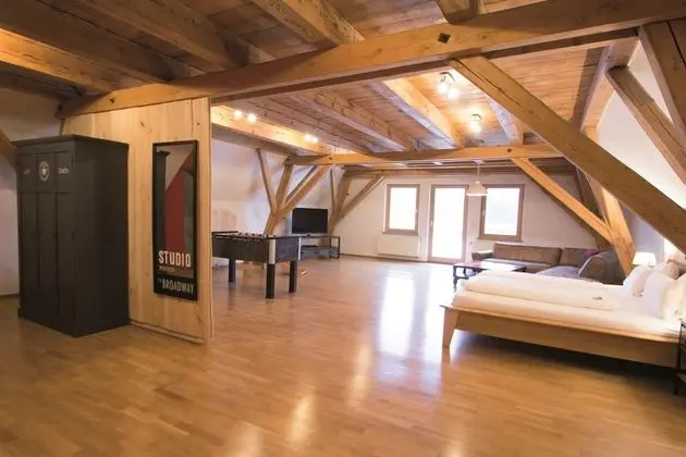 Panoramic Stüdyo, Balkon