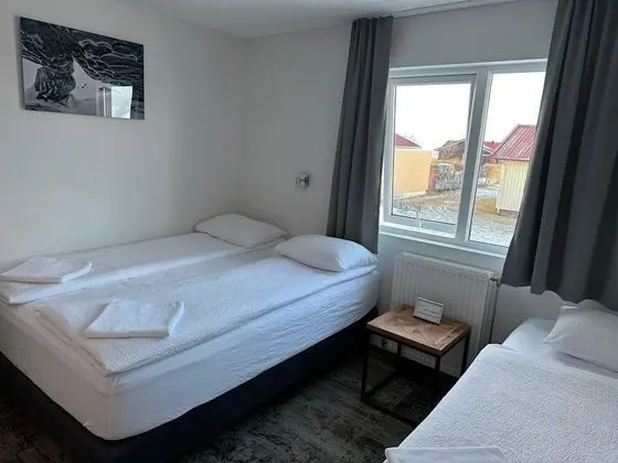 Üç Kişilik Oda, Ortak Banyo