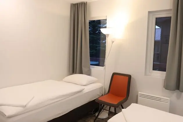 Üç Kişilik Oda, Ortak Banyo