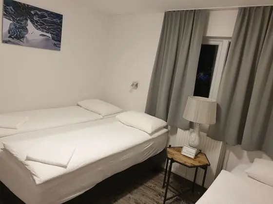 Üç Kişilik Oda, Ortak Banyo