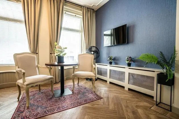 Deluxe Stüdyo Süit