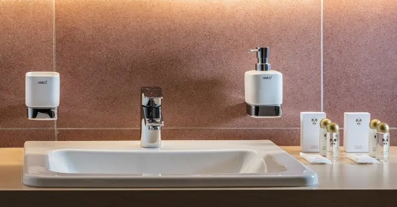 Deluxe Tek Büyük Yataklı Oda, Balkon, Dağ Manzaralı