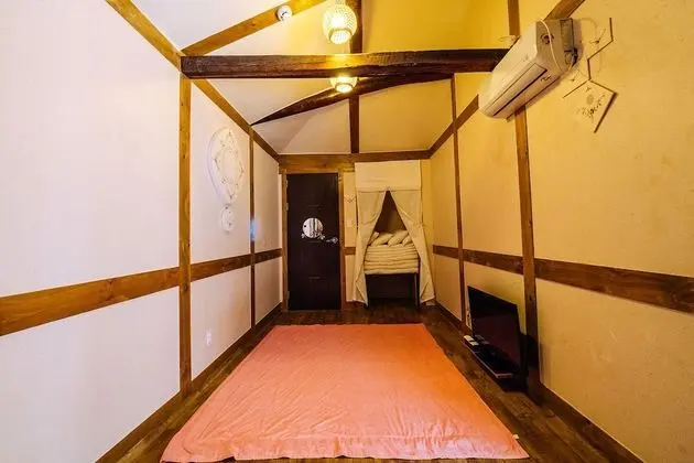 Traditional Oda (Large Ondol, 4 pax)