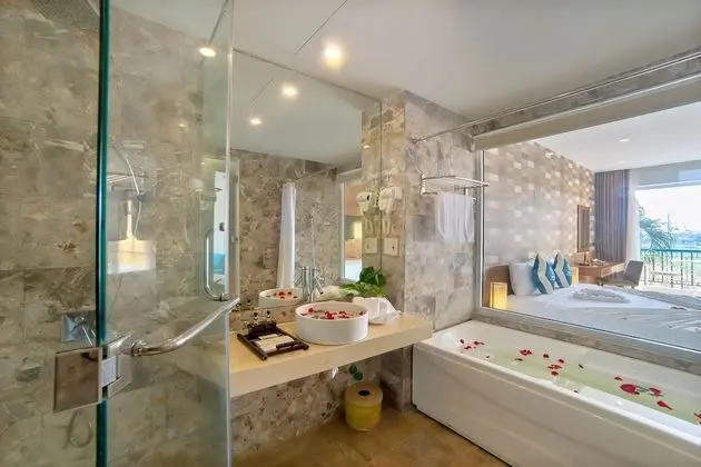 Deluxe Üç Kişilik Oda
