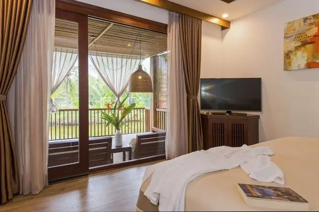 Club Süit, Balkon, Havuz Manzaralı