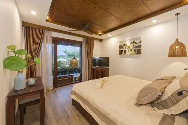 Club Süit, Balkon, Havuz Manzaralı