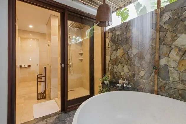 Club Süit, Balkon, Havuz Manzaralı