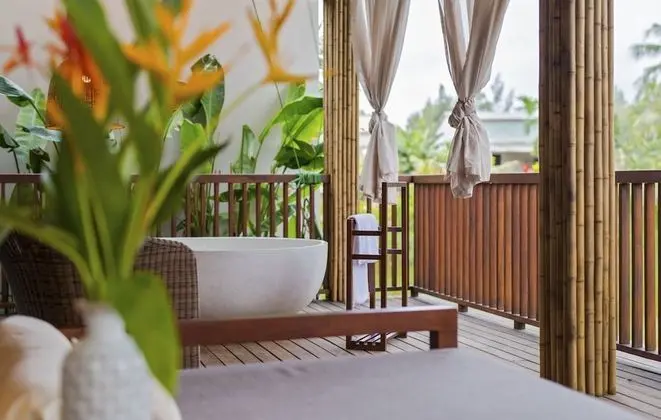 Club Süit, Balkon, Havuz Manzaralı
