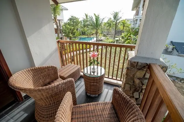 Grand Oda, Balkon