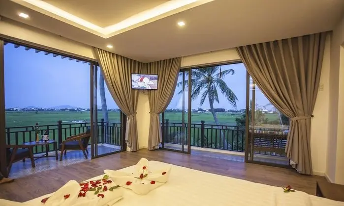 Deluxe Tek Büyük Yataklı Oda, Bahçe Manzaralı