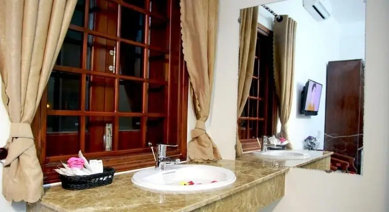 Deluxe Tek Büyük Yataklı Oda, Balkon