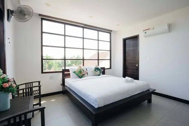 Villa, 6 Yatak Odası, Havuz Manzaralı, Avlu