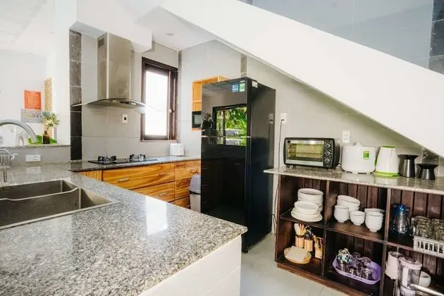 Villa, 6 Yatak Odası, Havuz Manzaralı, Avlu
