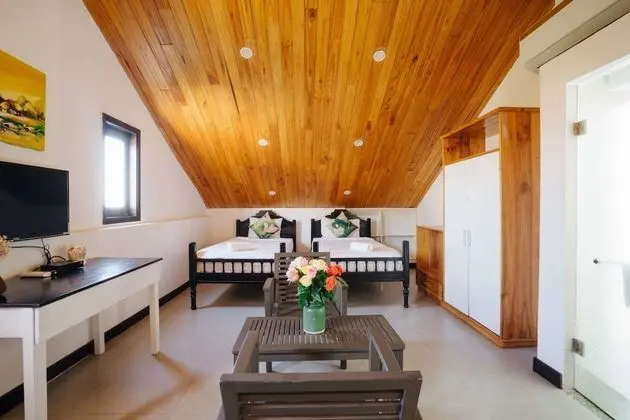 Villa (9 Bedrooms)
