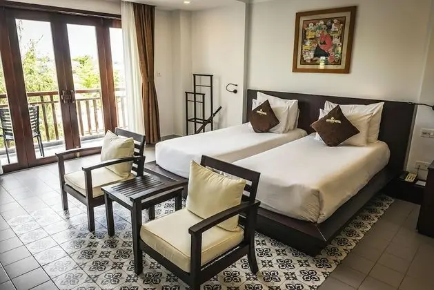 Deluxe Tek Büyük veya İki Ayrı Yataklı Oda, Balkon, Nehir Manzaralı