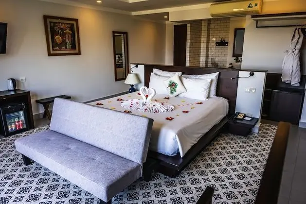Honeymoon Süit, Balkon, Nehir Manzaralı