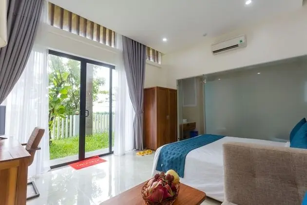 Deluxe Tek Büyük Yataklı Oda, Bahçe Manzaralı