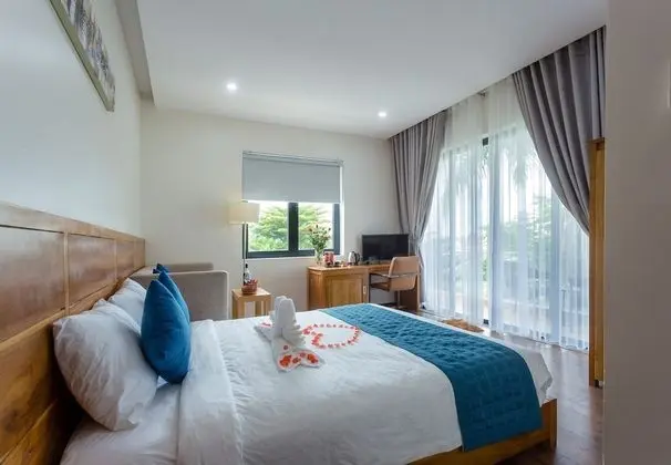Deluxe Tek Büyük Yataklı Oda, Bahçe Manzaralı