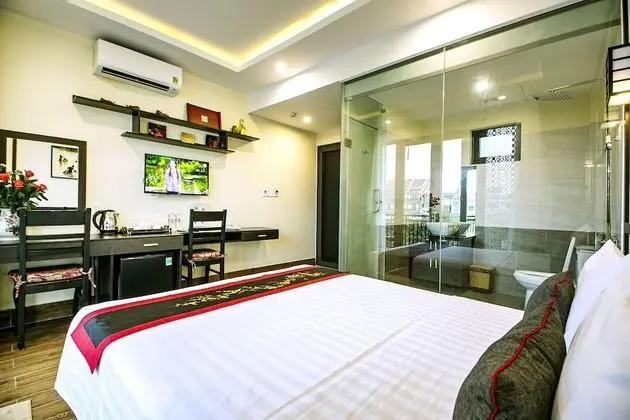 Deluxe Oda, 1 Büyük (Queen) Boy Yatak, Balkon, Nehir Manzaralı