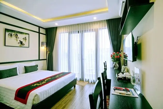 Deluxe Oda, 1 Büyük (Queen) Boy Yatak, Balkon, Nehir Manzaralı