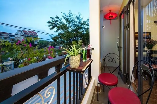 Deluxe Oda, 1 Büyük (Queen) Boy Yatak, Balkon, Nehir Manzaralı