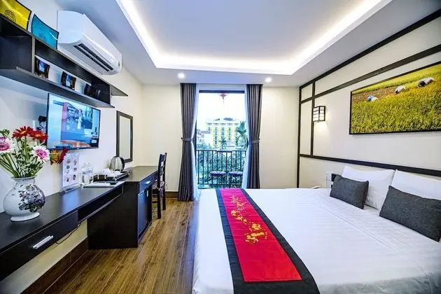 Superior Oda, 1 Büyük (Queen) Boy Yatak, Balkon, Şehir Manzaralı