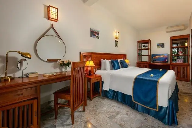 Family Villa, Bağlantılı Odalar (Balcony & River)