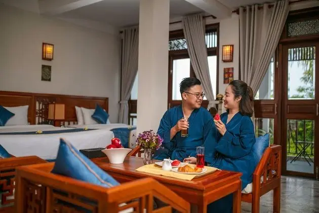 Junior Üç Kişilik Oda, Balkon