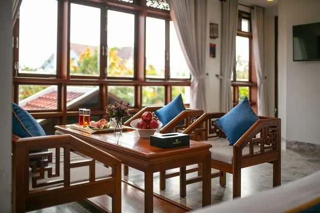 Junior Üç Kişilik Oda, Balkon