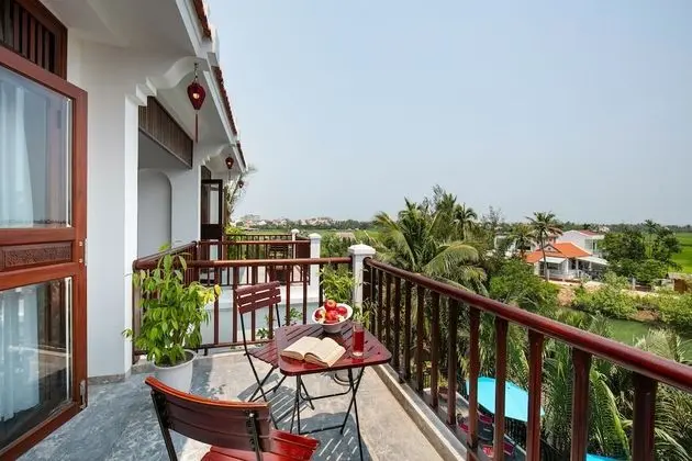 Junior Üç Kişilik Oda, Balkon
