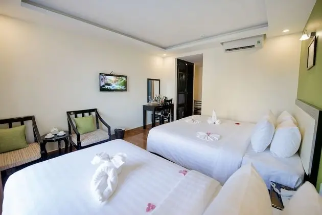 Superior Üç Kişilik Oda, Balkon