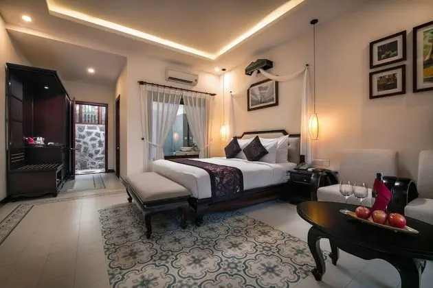 Süit, Havuz Manzaralı (Charm Villa)